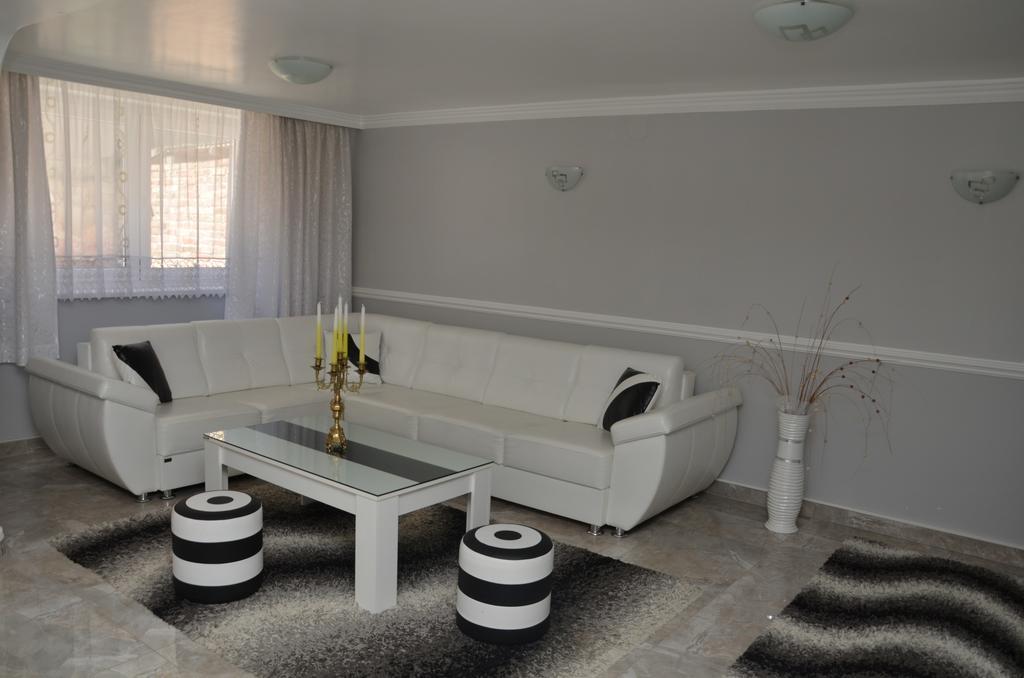 Apartments Royal Menex Požarevac Екстериор снимка