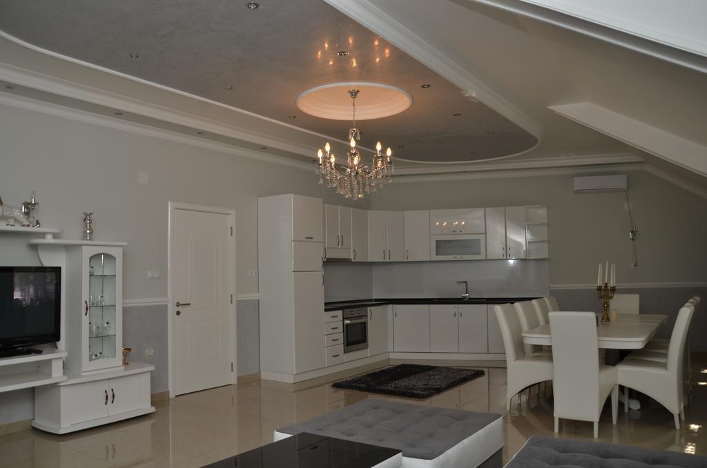 Apartments Royal Menex Požarevac Стая снимка