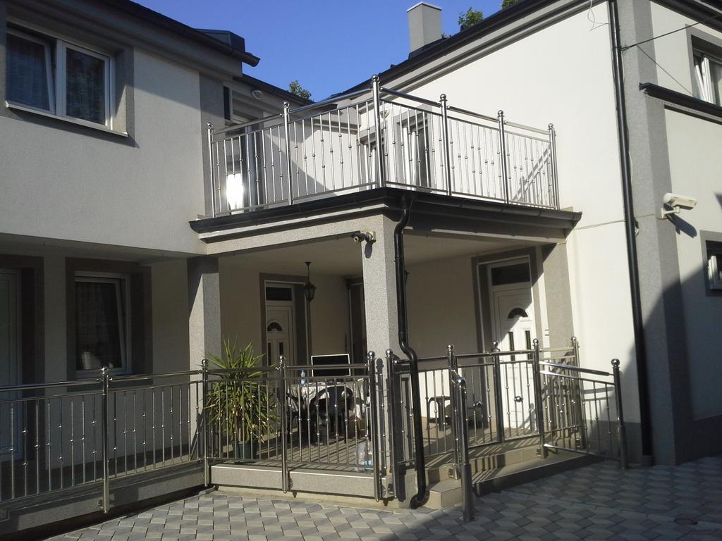Apartments Royal Menex Požarevac Стая снимка