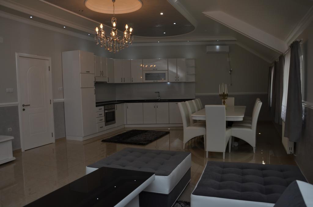 Apartments Royal Menex Požarevac Стая снимка