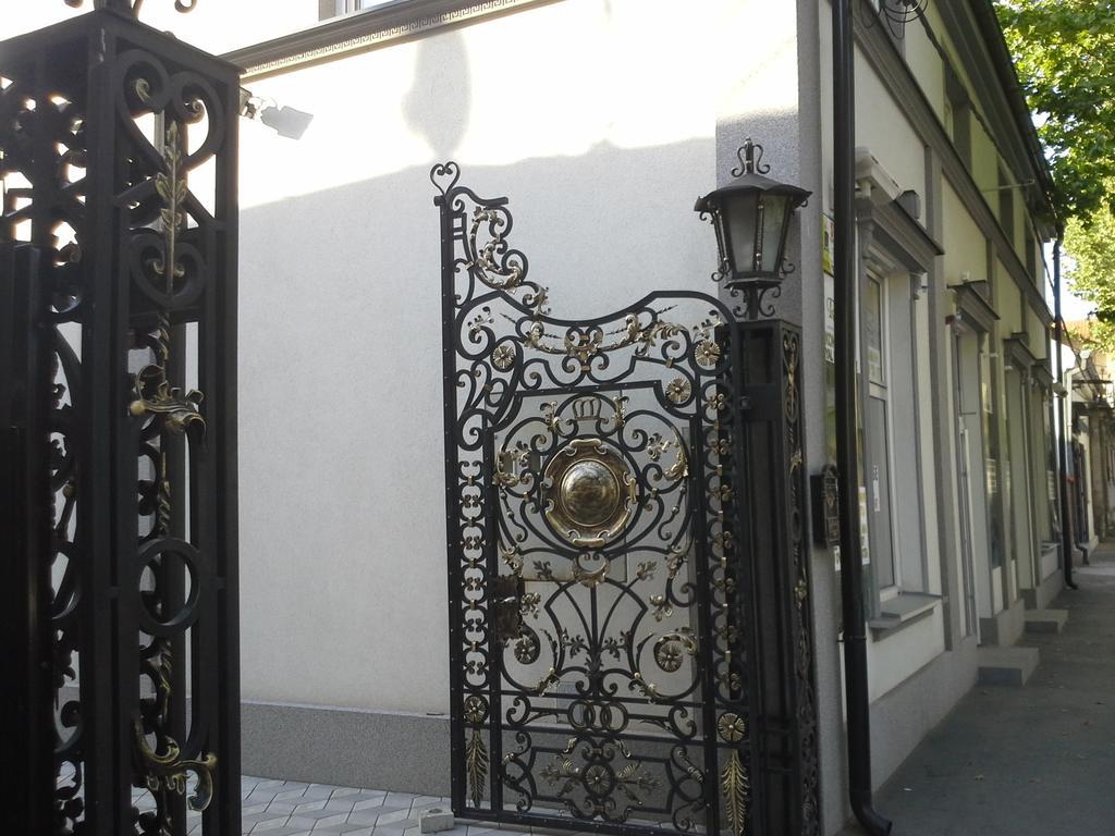 Apartments Royal Menex Požarevac Екстериор снимка