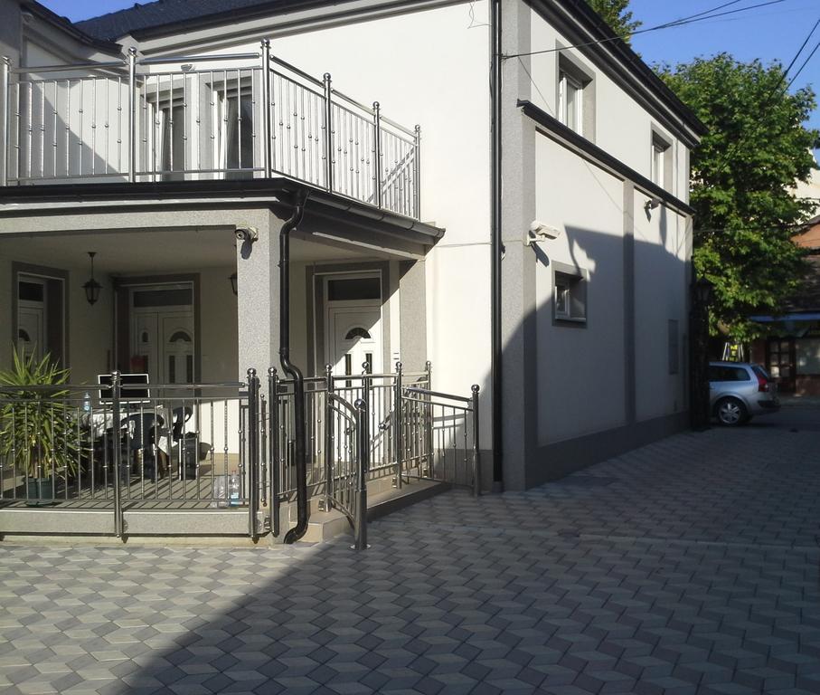 Apartments Royal Menex Požarevac Екстериор снимка