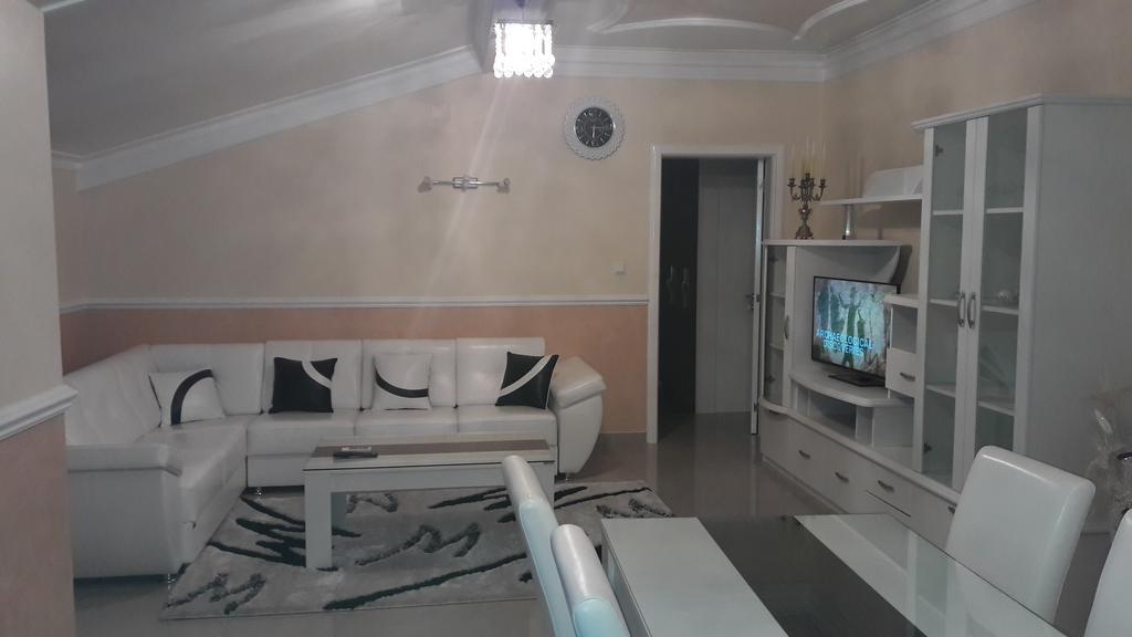 Apartments Royal Menex Požarevac Екстериор снимка